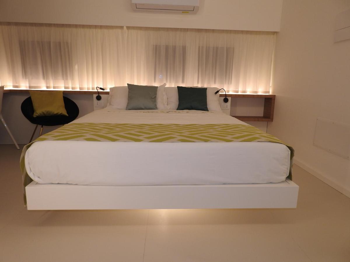 Hedone Design Experience Bed & Breakfast 3*